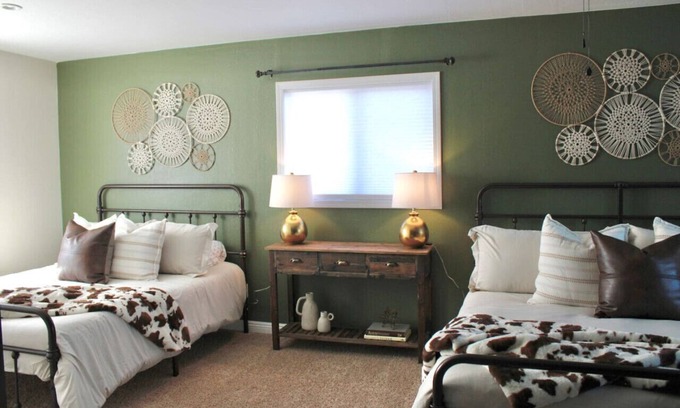 McCammon Casa | 5 Bed 2 Bath Hot Tub Grill Pizza Oven Pets