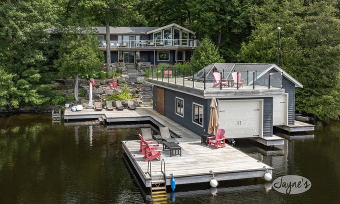 Bala Cabaña | 5 bed 3 bath cottage on Lake Muskoka, SW Exposure, Sunsets!