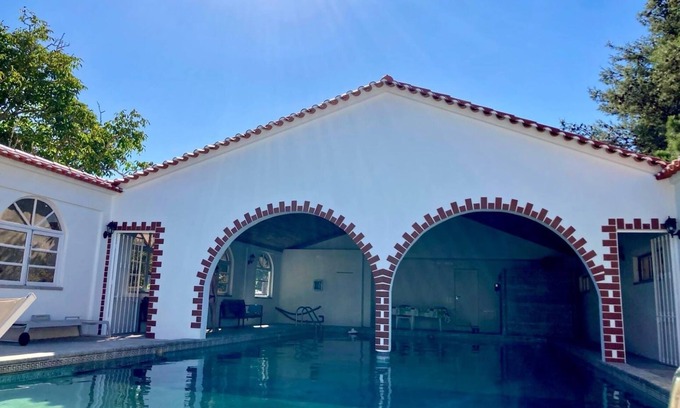 Carvalhal Casa | 5 Bed Country Villa with Large Heated Pool near Óbidos