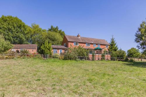 Clows Top Casa | 5 Bed in Clows Top oc-m32976