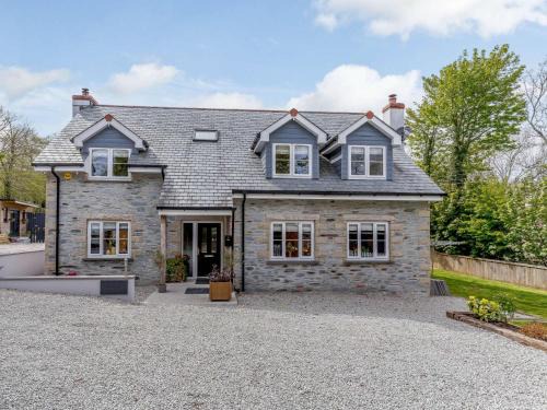 Lanner Casa | 5 Bed in Falmouth 65745