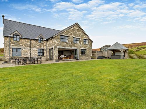 Builth Wells Casa | 5 Bed in Hay-on-Wye 78163