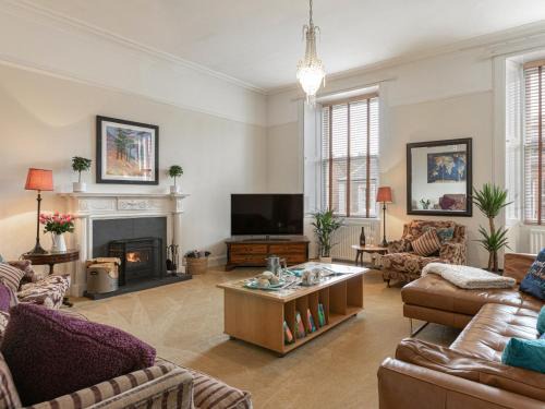 Gattonside Casa | 5 Bed in Melrose 79418