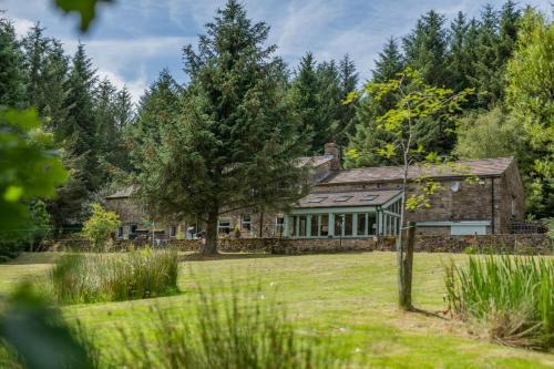 Hawes Casa | 5 Bed in Snaizeholme oc-w32200