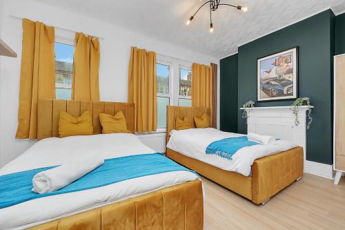 Leabridge Apartamento | 5 Bed Town-house by Harlington