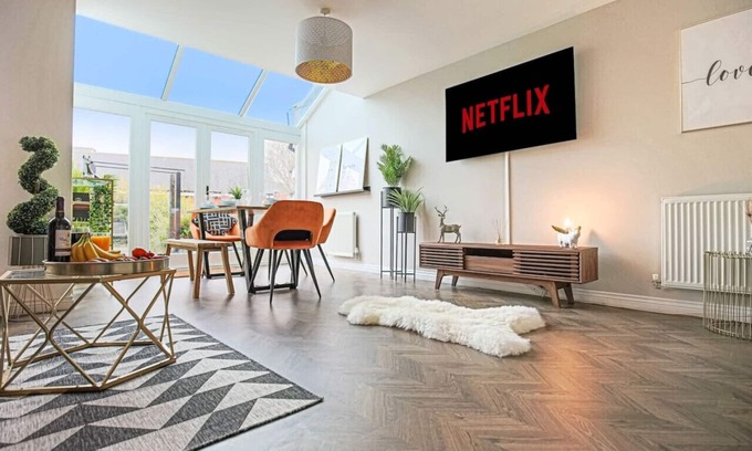 Newport Pagnell Casa | 5 Bedroom 3.5 Bathroom House SkyTV FreeParking