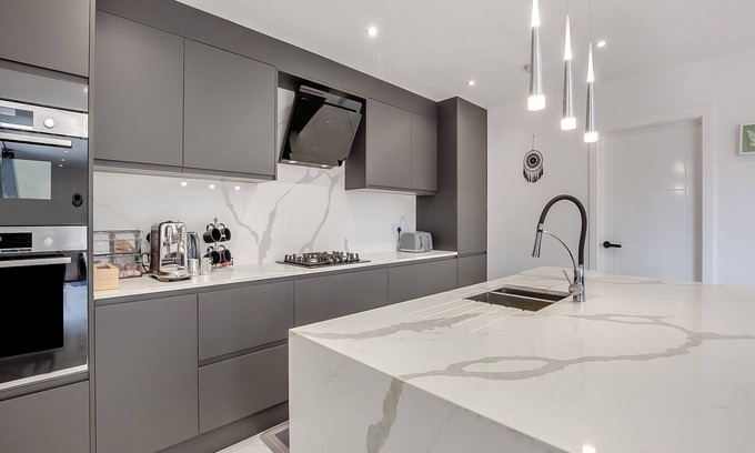 East Grinstead Cabaña | 5 bedroom accommodation in East Grinstead