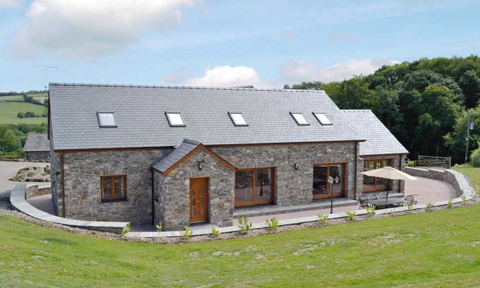 Felinfach Cabaña | Alojamiento de 5 habitaciones en Mydroilyn, near Aberaeron