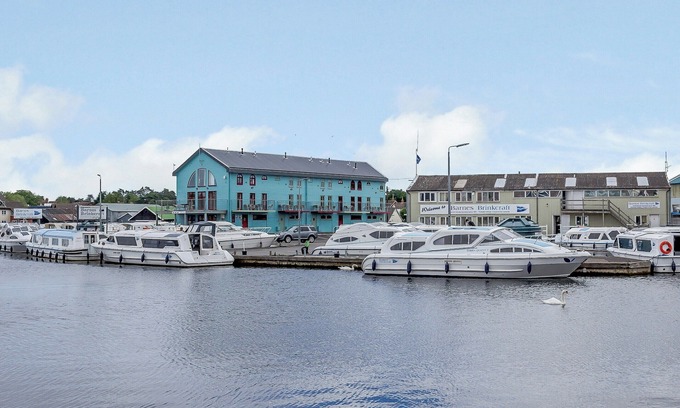 Hoveton Cabaña | Alojamiento de 5 habitaciones en Wroxham