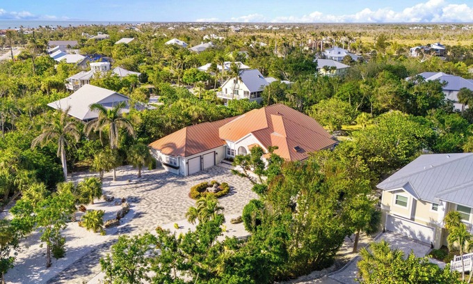 Sanibel Casa | 5 bedroom accommodation in Sanibel