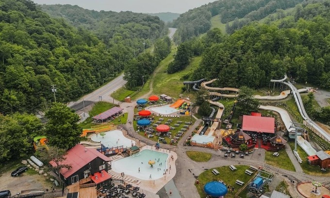 Cantley Chalet De Esquí | 5 Bedroom Chalet in the Heart of the Mountains