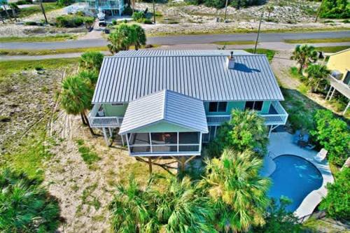 East End Casa | 5 Bedroom Heated Pool Pet Friendly 4 King SGI