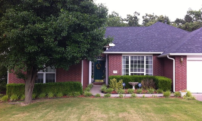 Johnson Casa | 5 Dormitorio Principal para una escapada tranquila en el hermoso noroeste de Arkansas