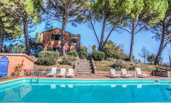 Amelia Villa | Casa de 5 dormitorios con piscina privada, aire acondicionado a 1 km del pueblo