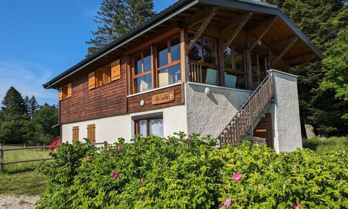 Pugny-Chatenod Chalet De Esquí | 5 bedroom log cabin, Absolute Calm