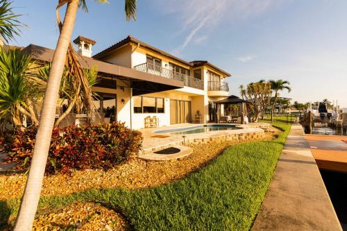 Deerfield Beach Casa | 5 Bedroom Luxe Villa on Deep Water Intracoastal