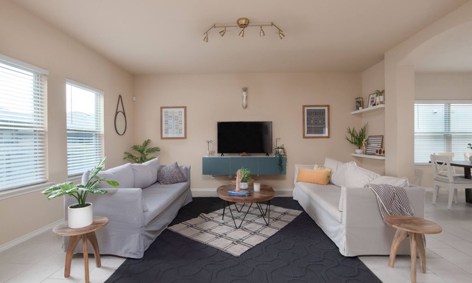 San Antonio Casa | Retiro espacioso de 5 dormitorios, ideal para alquiler corporativo