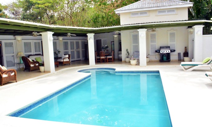 Halcyon Heights Villa | Villa de 5 dormitorios con piscina., duerme 10
