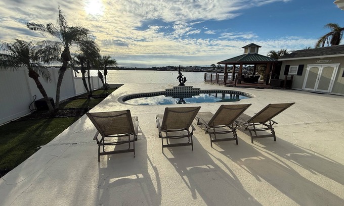 Port Richey Casa | 5-Bedroom Water Front Vacation Home - Tropical Paradise with Breathtaking Views!