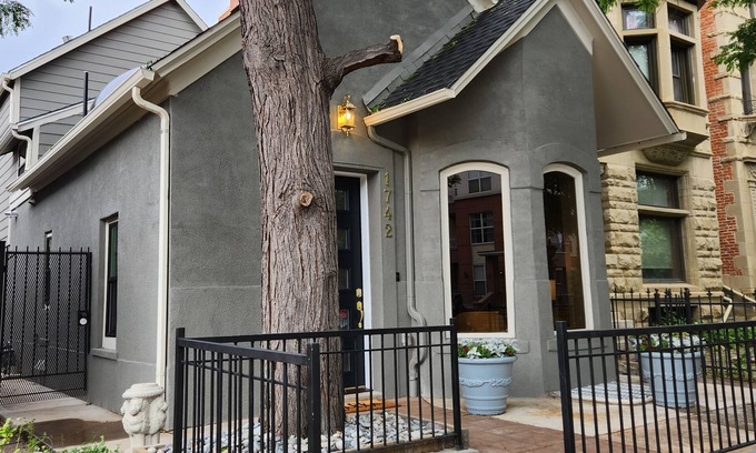 Uptown Casa | 5 bedrooms 3 baths 2800 sqft Heart of Denver Downtown!