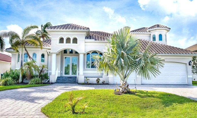 Fort Myers Villa | Piscina e hidromasaje - orientación sur