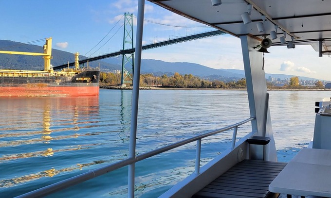 Vancouver Alquiler De Eote | 5 Bedrooms Party Boat in Vancouver Downtown