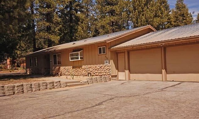Tahoe Island Casa | 5 habitaciones para dormir 11 con bañera de hidromasaje - Excelente ubicación, buena tarifas! 917T ~