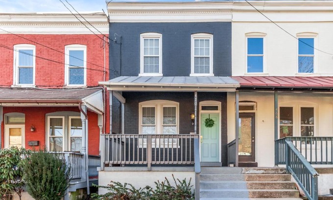 Lancaster Apartamento | 5 Beds . Great for Families and Vacationers