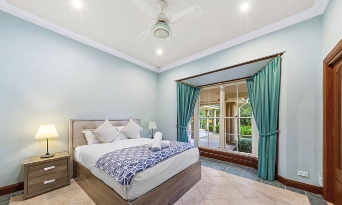 Dural Casa | 5 Beds Villa with Pool&Pond | Dural Masterpiece