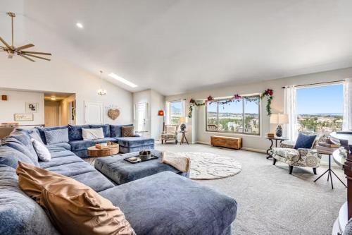 Northwest Colorado Springs Casa | 5 BR Golden Hills Family Vacation Home