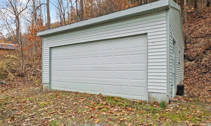 Honeoye Casa | 5 BR | Hot Tub | Valley View | Near Honeoye Lake