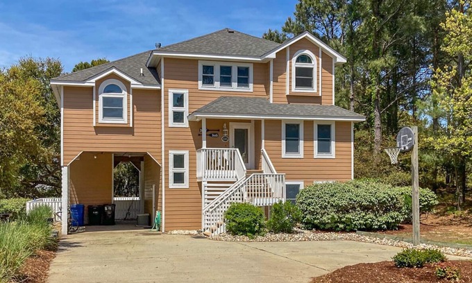 Sea Acres Casa | 5 BR Oceanside Home in Duck - Short Walk to Shops & Restaurants