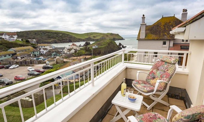 Hope-Cove Casa | 5 Chichester Court