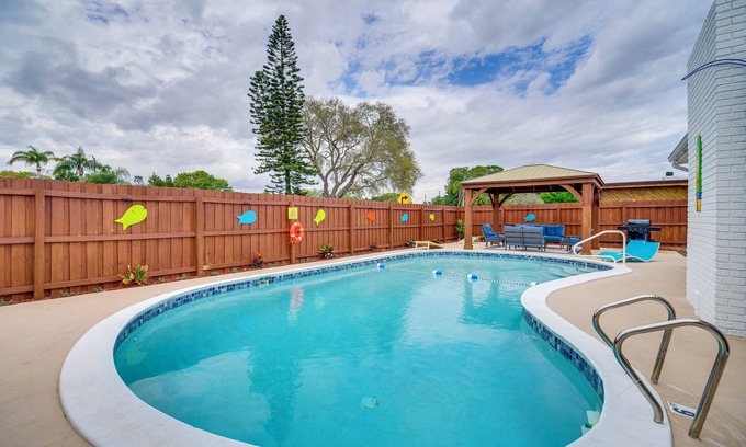 Tropic Apartamento | 5 Mi to Beaches: Melbourne Duplex w/ Pool!