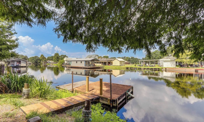 Morgan City Casa | 5 Mi to Downtown Morgan City: Waterfront Retreat