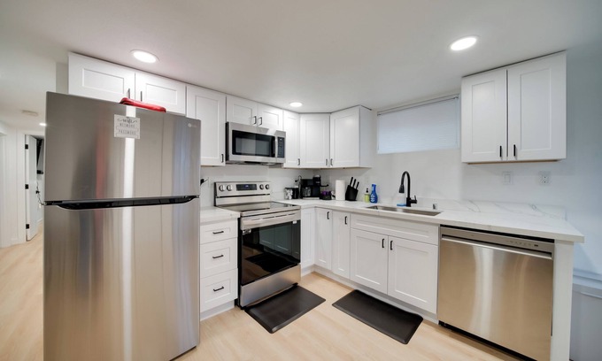 South Seattle Apartamento | 5 Mi to Dtwn: Pet-Friendly Seattle Apt