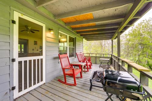 Waynesville Casa | 5 Mi to Lake Junaluska Mtn Haven with Deck!