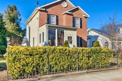 Manor Park Casa | 5 Mi to National Mall Home in Washington DC
