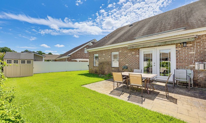 Rocky Mount Casa | 5 Mi to Rocky Mount Mills: Modern Retreat w/Patio