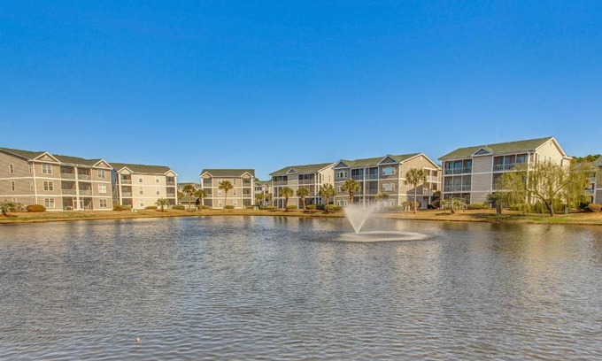 Sunset Beach Apartamento | 5 Mi to Shore Condo with Patio in Sunset Beach!