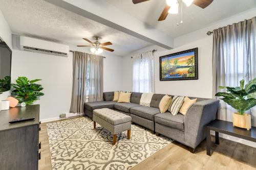 Tobyhanna Casa | 5 Mi to Tobyhanna State Park Home with Game Room!