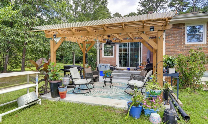 Fayetteville Apartamento | 5 Mi to Trilith Studios: Apt w/ Furnished Pergola