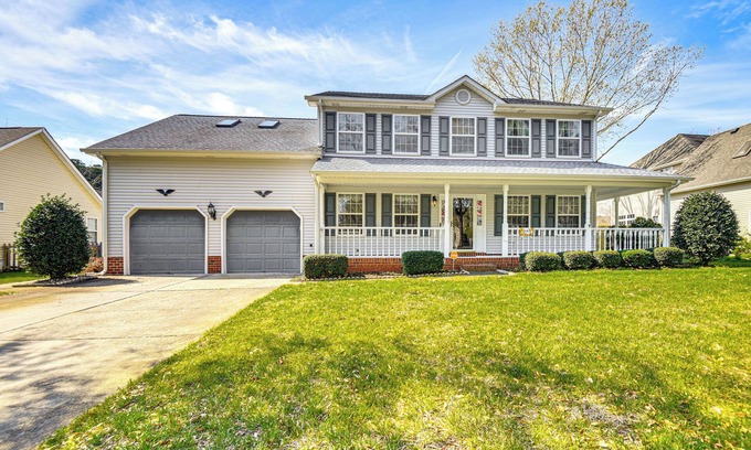 Virginia Beach Casa | 5 Mi to Virginia Beach: Charming Family Home!