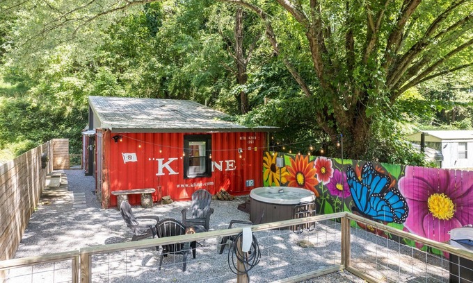 Woodfin Casa | 5 min 2 Downtown Asheville w/Hot Tub!