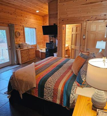 Eureka Springs Apartamento | 5 Min To Beaver Lake King Bed Fire Pit Jetted Tub #4
