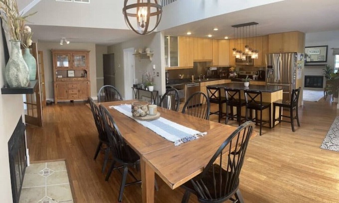State College Casa | 5 Min to PSU, Pool & Patio, plenty of room for the whole fam!