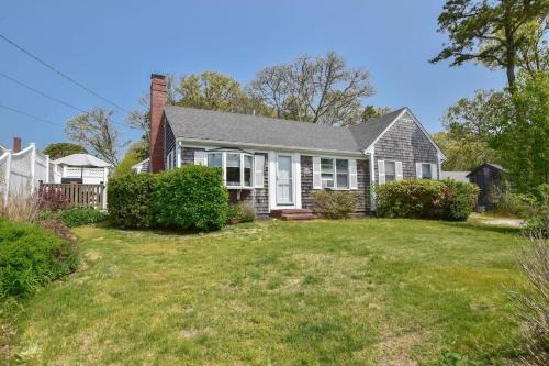 South Harwich Casa | 5 Min Walk to Red River Beach