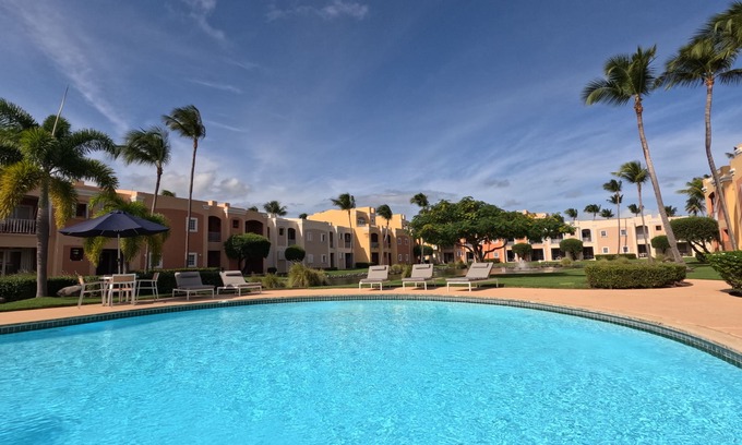 Candelero Abajo Villa | 2BR / 2BA Villa, Campo, Wifi, Vistas a piscina y jardín