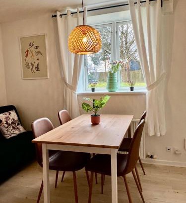 Billund Apartamento | 5 minute walk to LEGO house - 50m2 apartment - unit A - garden on site