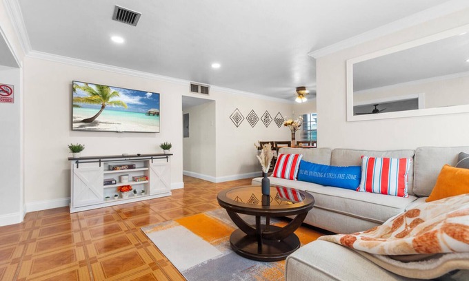 Miami Gardens Casa | A 5 minutos del Hard Rock Stadium y a menos de 25 minutos de South Beach.